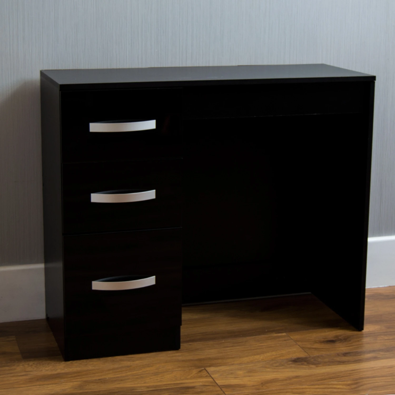 Hulio Black 3 Drawer Dressing Table 5 Hulio Black 3 Drawer Dressing Table - Image 3