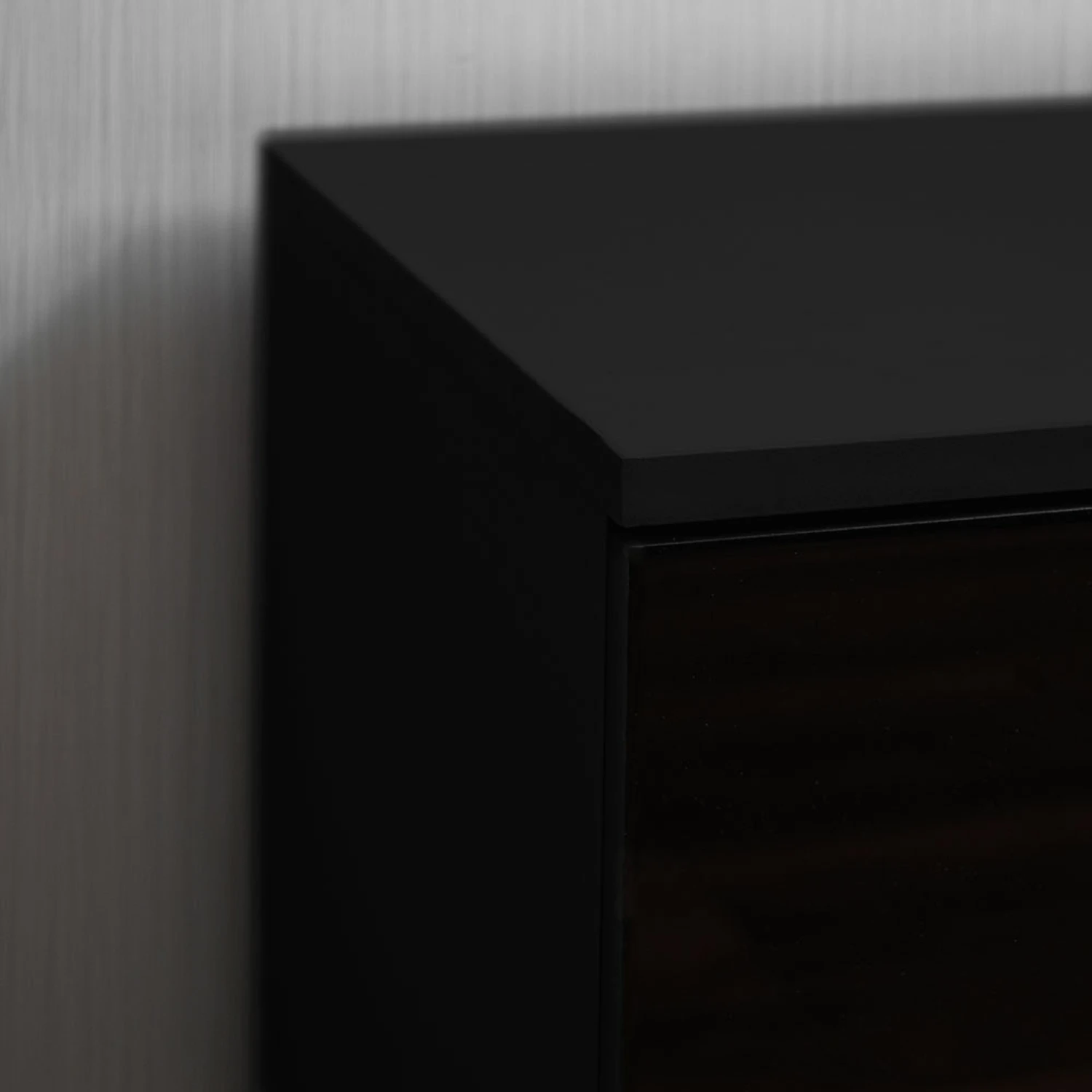 Hulio Black 4 Drawer Chest 9 Hulio Black 4 Drawer Chest - Image 7