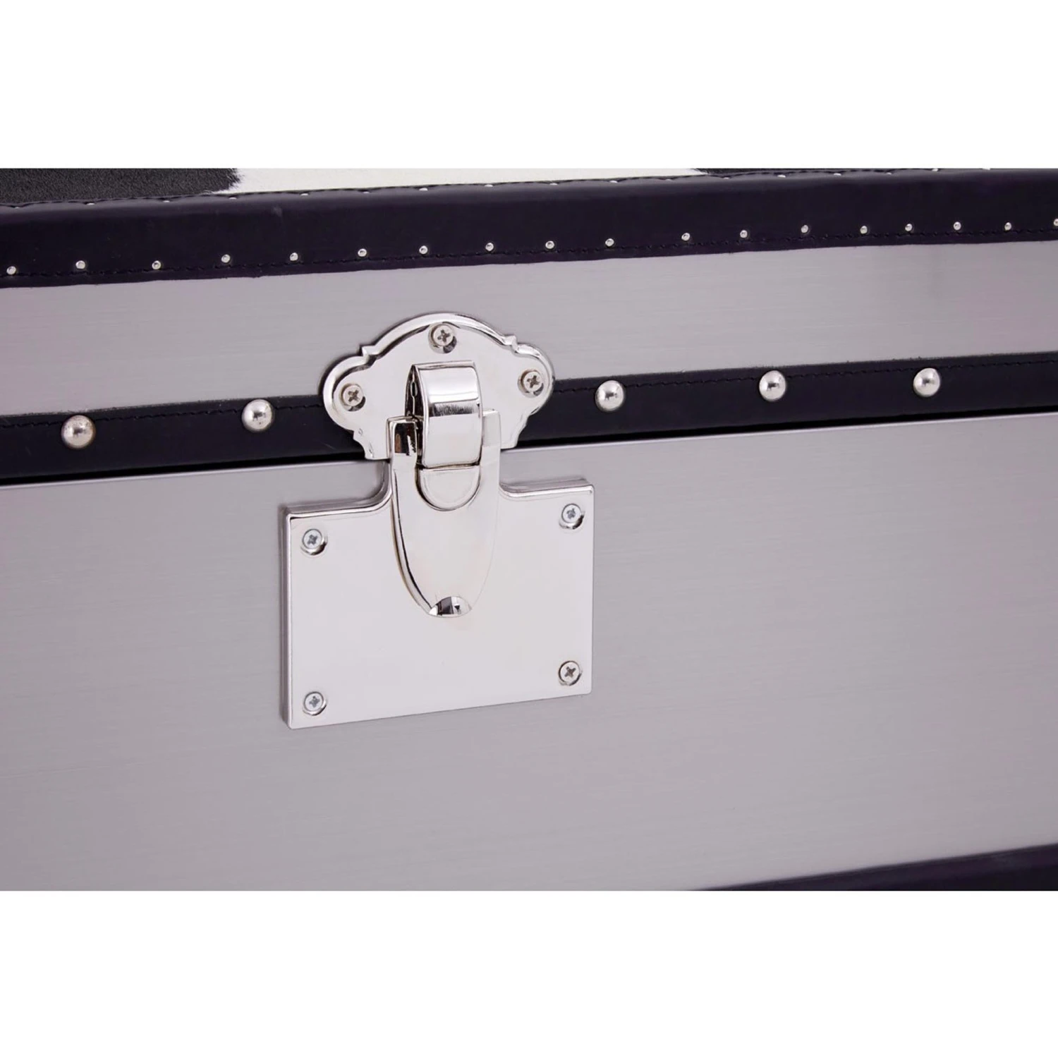 Townhouse 3 Drawer Cabinet 7 Townhouse 3 Drawer Cabinet - Image 5